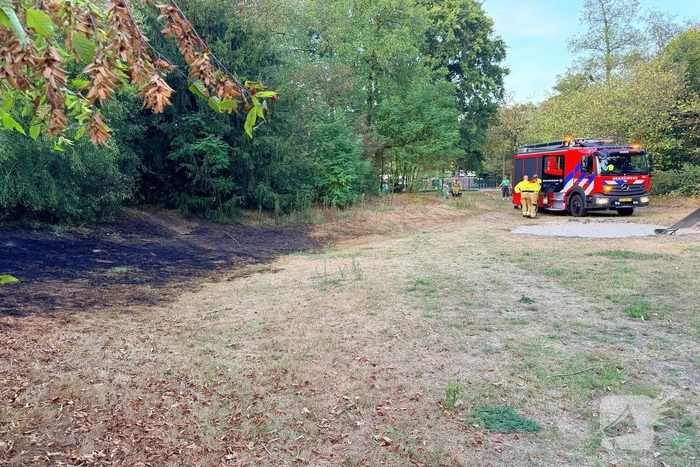 Buitenbrand in speeltuin geblust
