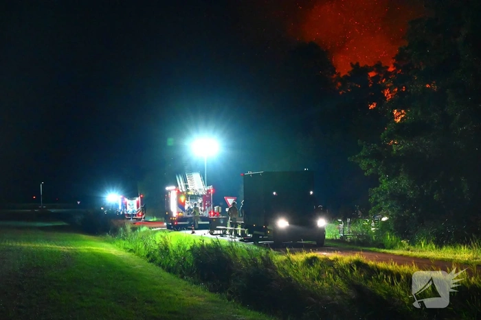 Grote brand verwoest monumentale boerderij