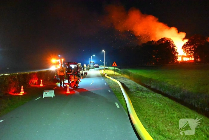 Grote brand verwoest monumentale boerderij