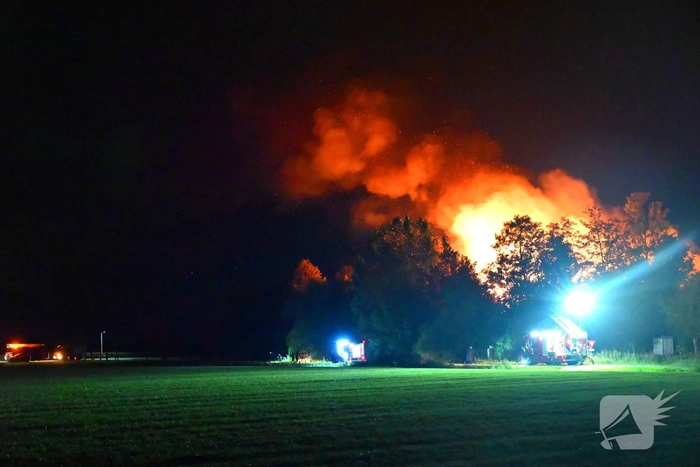 Grote brand verwoest monumentale boerderij