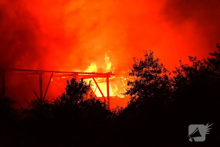 Grote brand verwoest monumentale boerderij