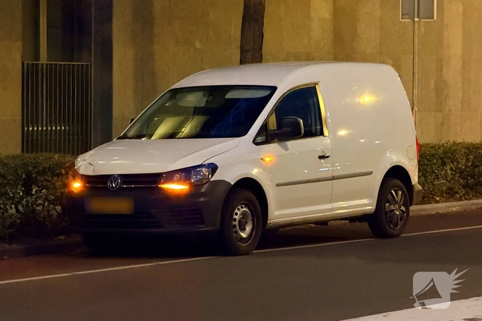 Scootmobiel aangereden op zebrapad