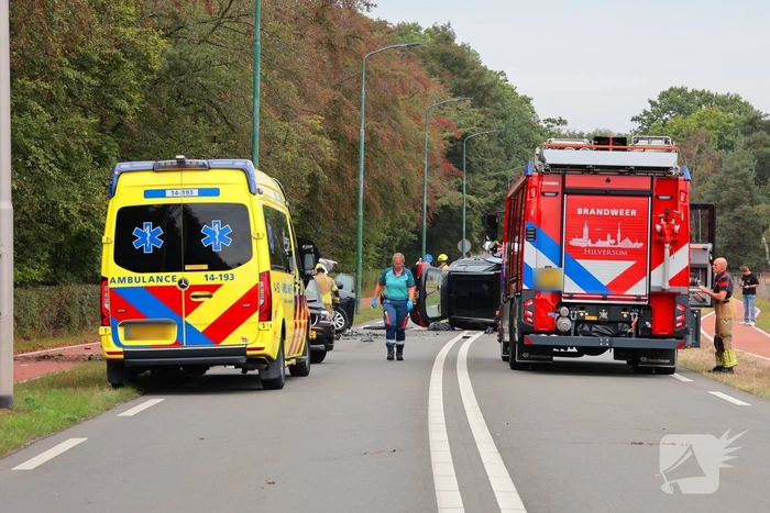Zwaar ongeval tussen vier auto's zorgt voor gewonden