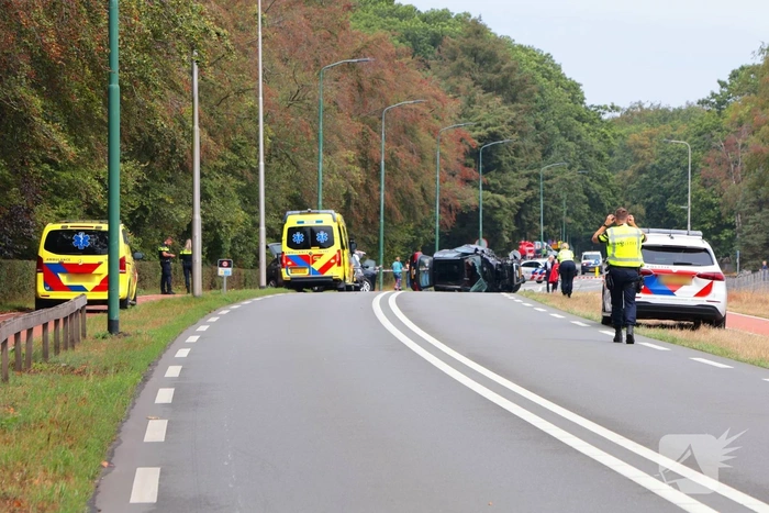 Zwaar ongeval tussen vier auto's zorgt voor gewonden