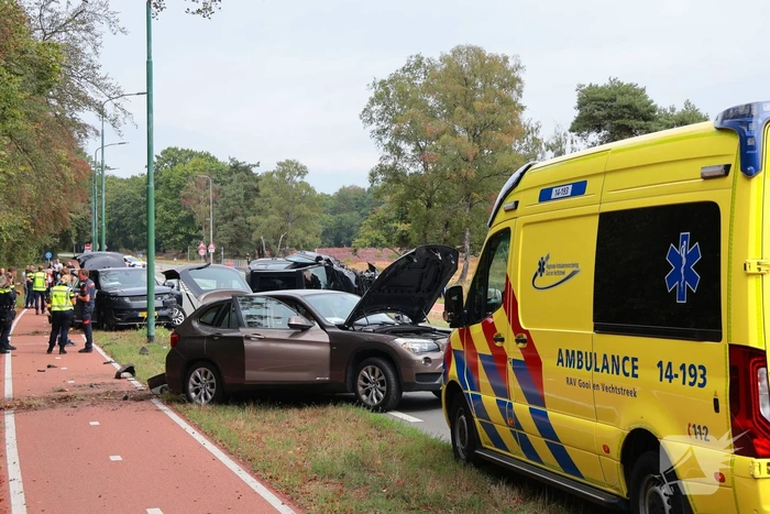 Zwaar ongeval tussen vier auto's zorgt voor gewonden