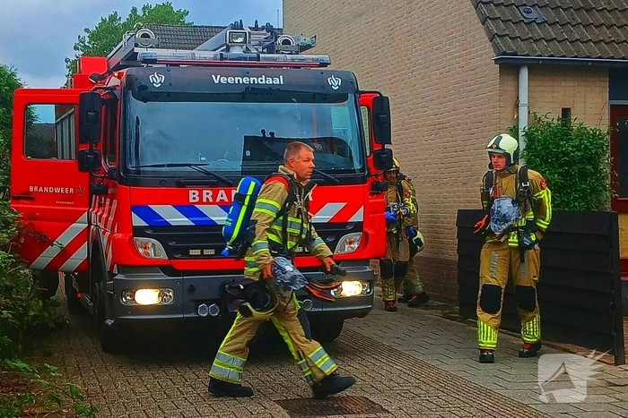 Vrouw raakt gewond bij brand in woning