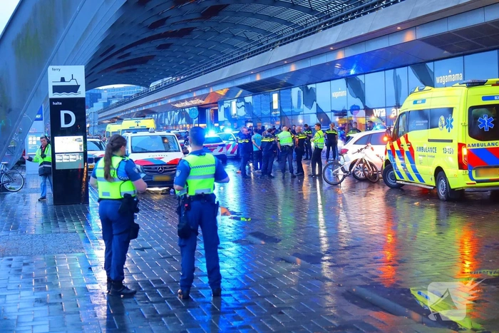Steekincident leidt tot gewonde bij centraal station