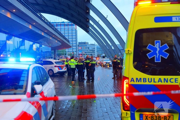 Steekincident leidt tot gewonde bij centraal station