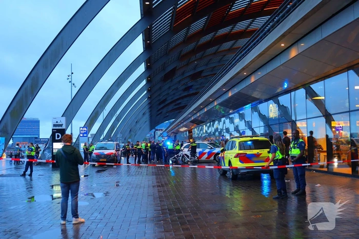Steekincident leidt tot gewonde bij centraal station