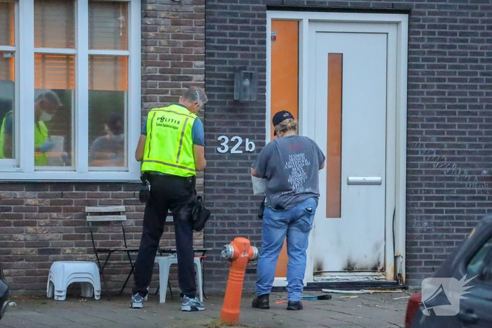Explosie bij woning veroorzaakt schade
