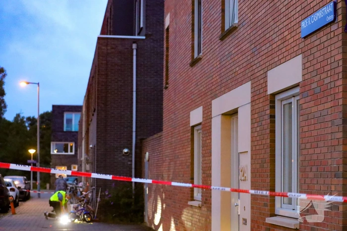 Explosie bij woning veroorzaakt schade