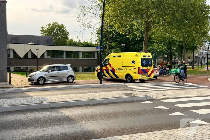 Fietser aangereden door auto