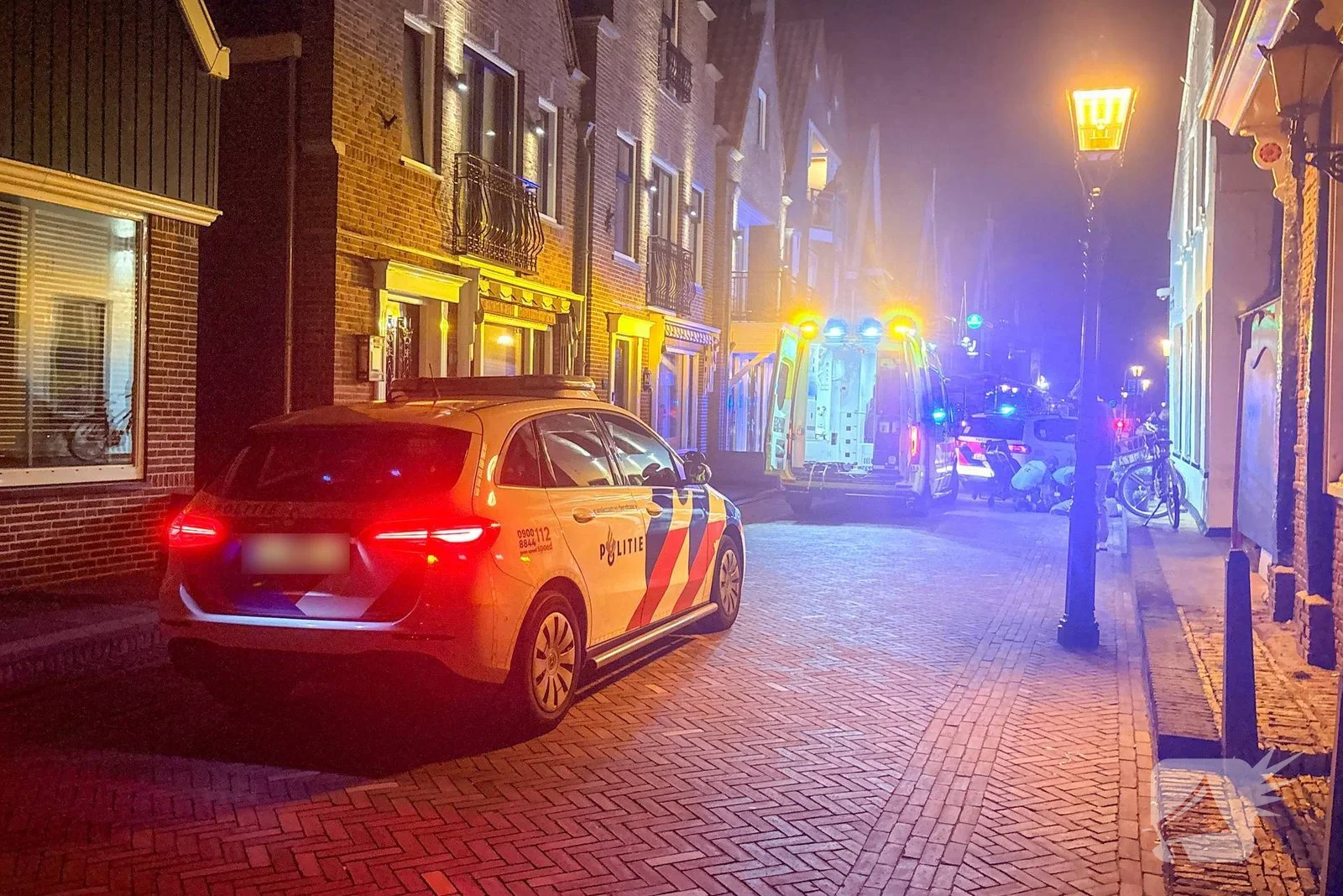 Omstanders schieten te hulp na hulpgeroep