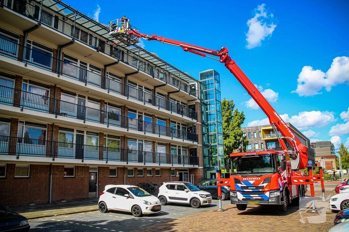 Brandweer assiteert politie bij incident