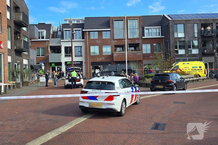 Agenten met kogelwerende vesten ter plaatse