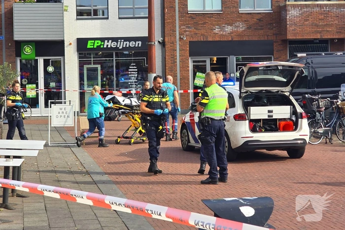 Agenten met kogelwerende vesten ter plaatse