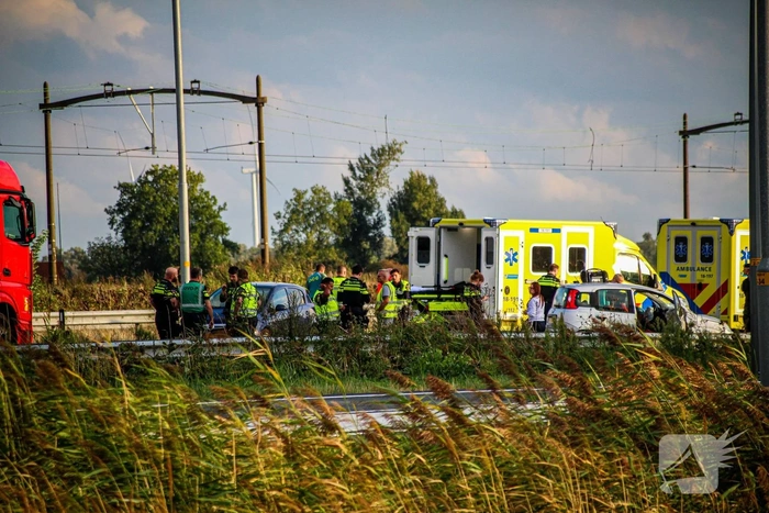 Zware aanrijding leidt tot meerdere gewonden en verkeersafsluiting