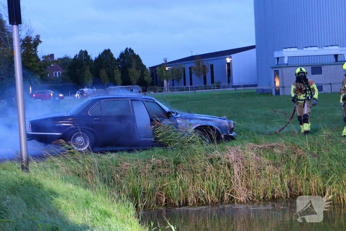 Brand in motorcompartiment van oldtimer