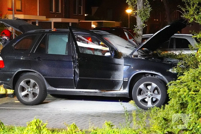 Autobrand veroorzaakt schade in Lelystad