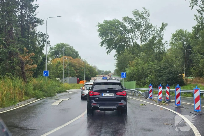 Kop-staartbotsing veroorzaakt verkeershinder