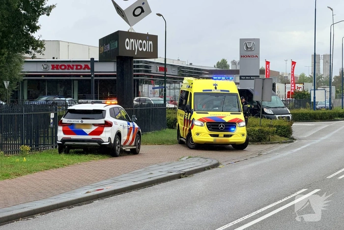 Fietser gewond na aanrijding met auto