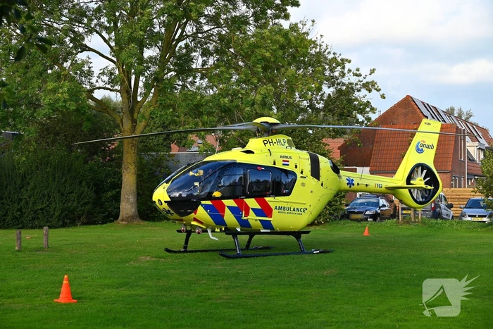 Jong kind overleden na botsing met veegwagen