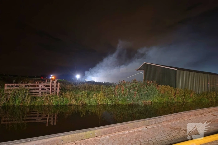 Brandweer hele nacht bezig met bestrijden grote brand