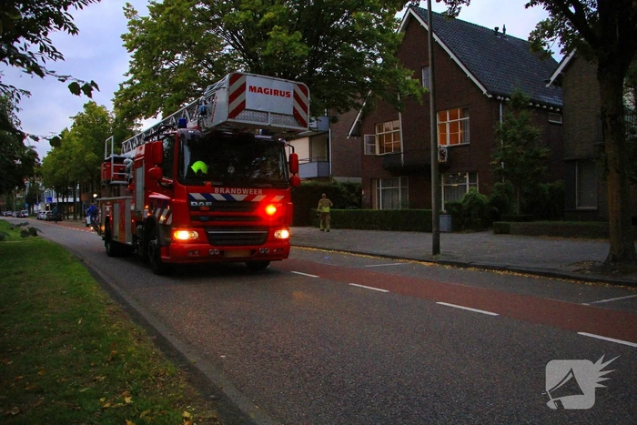 Gewonde man aangetroffen in woning