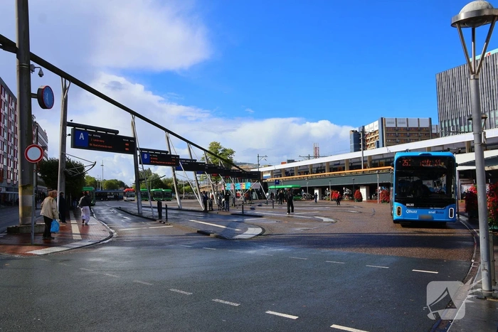 Geen treinen en enkele bussen door OV staking