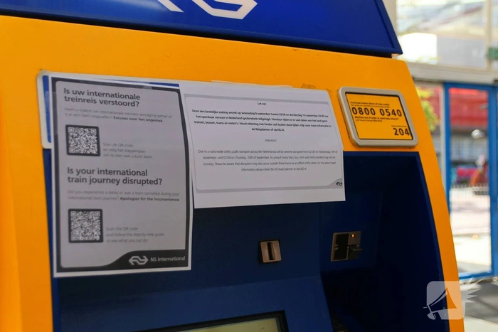 Geen treinen en enkele bussen door OV staking