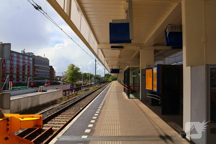Geen treinen en enkele bussen door OV staking