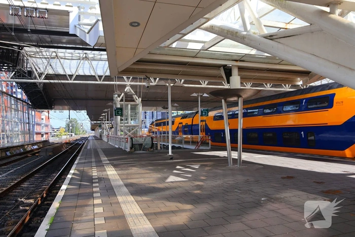 Geen treinen en enkele bussen door OV staking