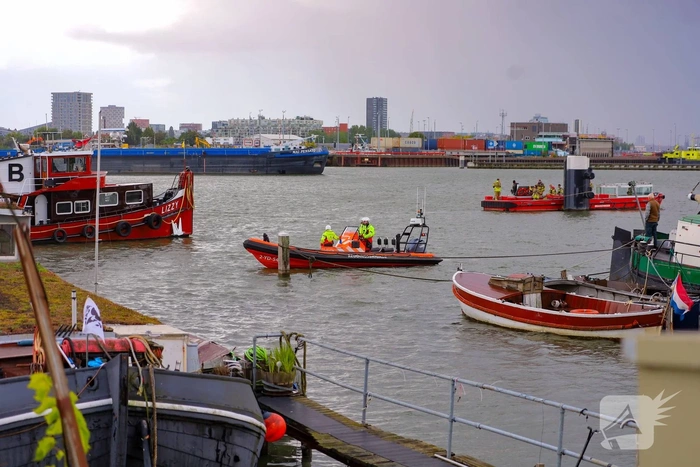 Massale zoekactie nadat persoon overboord slaat