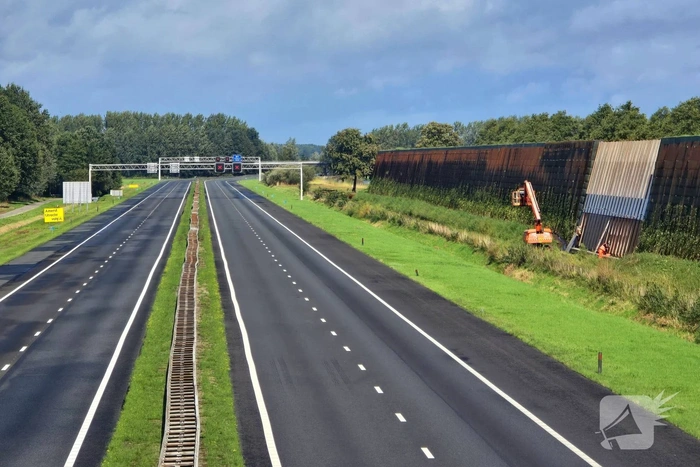 Herstelwerkzaamheden aan snelweg na weggespoelde fundering