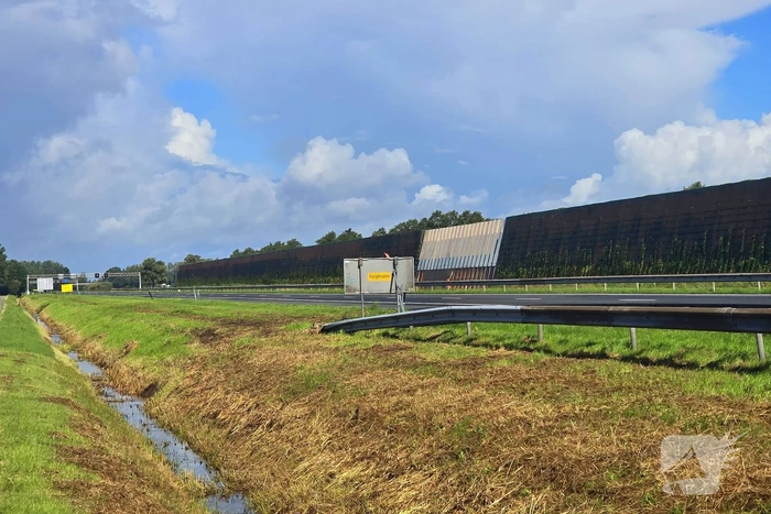 Herstelwerkzaamheden aan snelweg na weggespoelde fundering