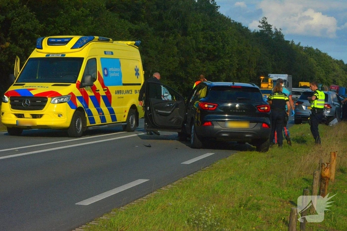 Kop-staartbotsing leidt tot ziekenhuisopname