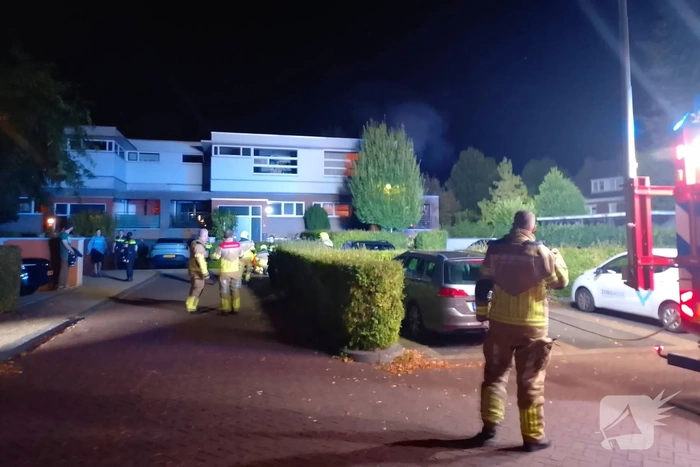 Brand op balkon slaat over naar woning