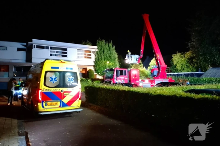 Brand op balkon slaat over naar woning
