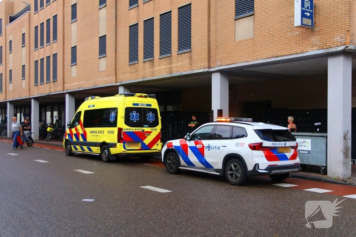 Aanrijding tussen fietsster en automobilist