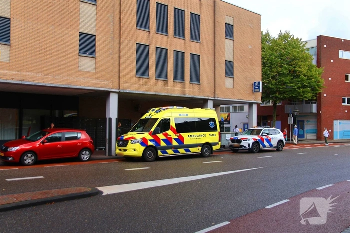 Aanrijding tussen fietsster en automobilist