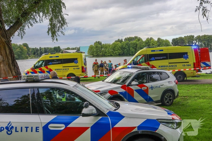 Duikers redden persoon uit gevaarlijk water