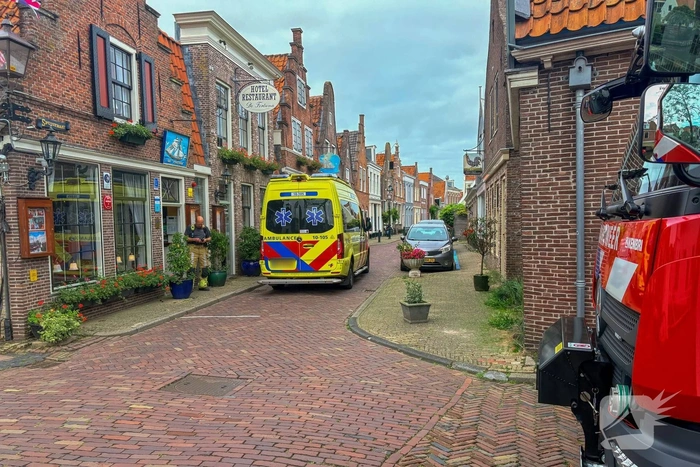 Brandweer ondersteunt ambulance bij hulpverlening