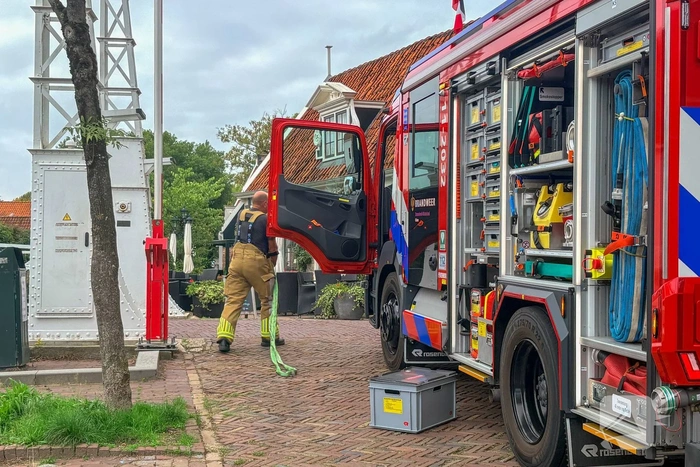 Brandweer ondersteunt ambulance bij hulpverlening