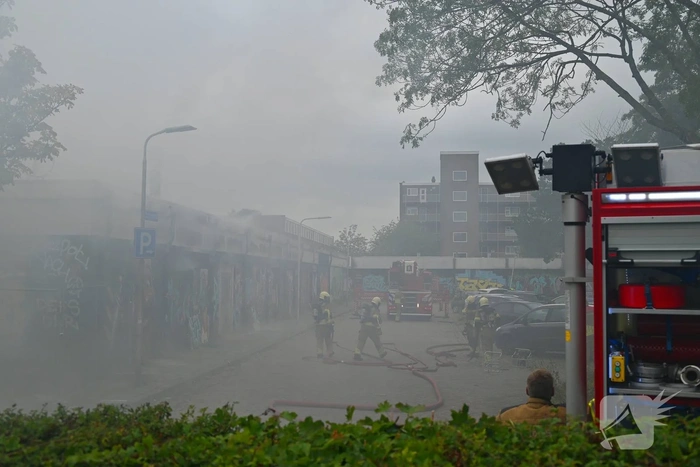 Brand met flinke rookontwikkeling