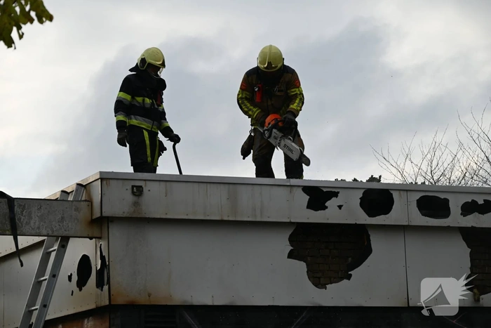 Brand met flinke rookontwikkeling