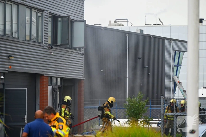 Brandweer schaalde snel op naar middelbrand