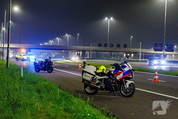 Auto belandt in water na ongeval