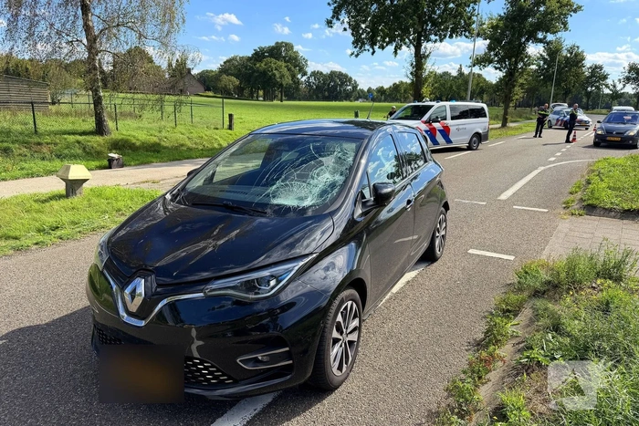 Fietser ernstig gewond na aanrijding met auto