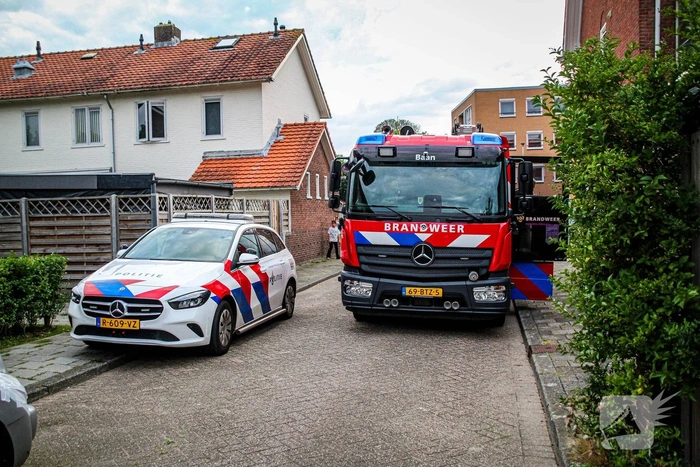 Gaslucht in woning leidt tot brandweeractie