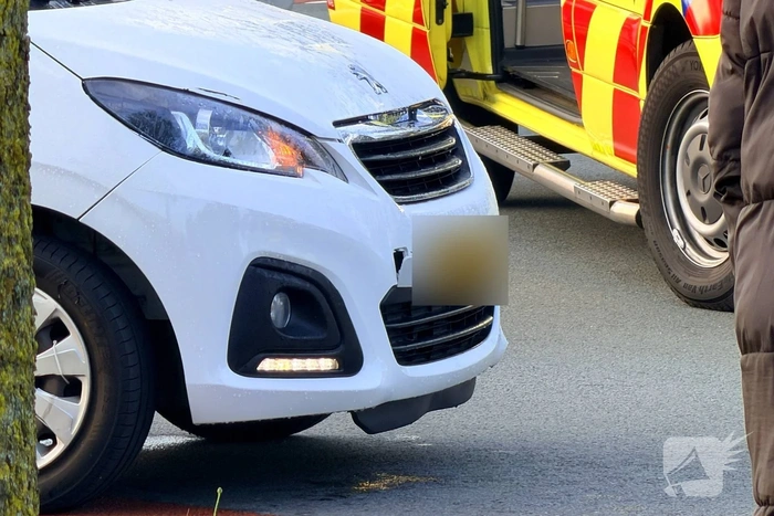 Fietser gewond bij aanrijding met auto